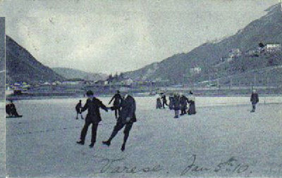 lagodighirlaghiacciato3.jpg