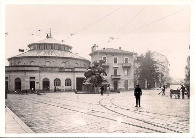 varese-piazzaxxsettembre.jpg