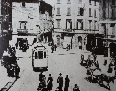 tram in piazza porcari
