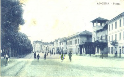 1924angera-piazzagaribaldi.jpg