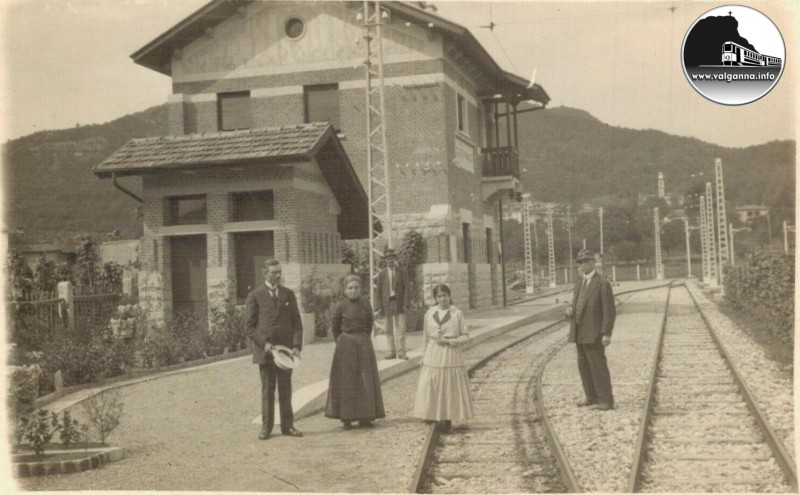 Stazione Cugliate con persone web.jpg