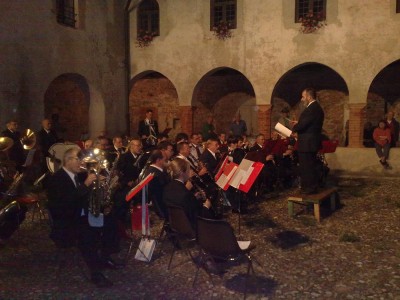 banda-4.jpg
