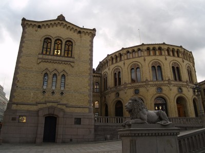 oslo.parlamento.jpg