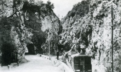 Grotte Valganna 1.jpg