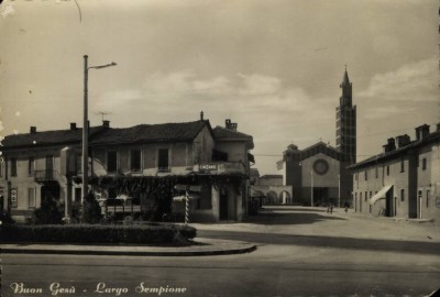 1958bustoarsizio-buongesù-largosempione.jpg