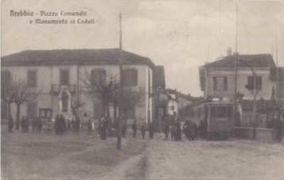 brebbia-piazzacomunale.jpg