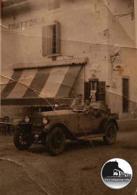 Auto alla trattoria De Grandi.jpg