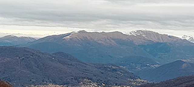 Verso il monte Lema.