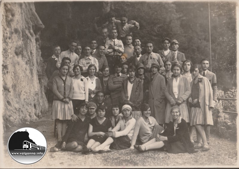 Grotte di Valganna 1927.jpg